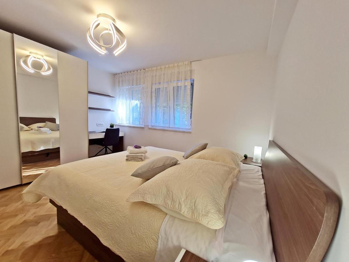 Split City Apartment Rosemary Exterior foto